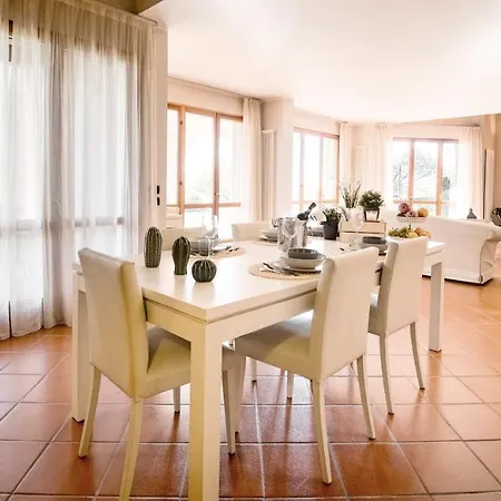 Villa Vignola Sleeps 12 Pool Wifi Pianello Del Lario