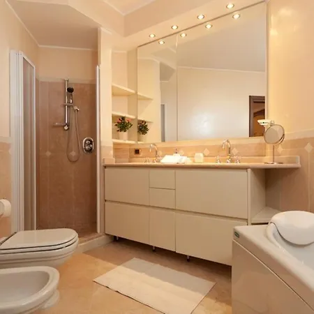 Vignola Sleeps 12 Pool Wifi Villa Pianello Del Lario